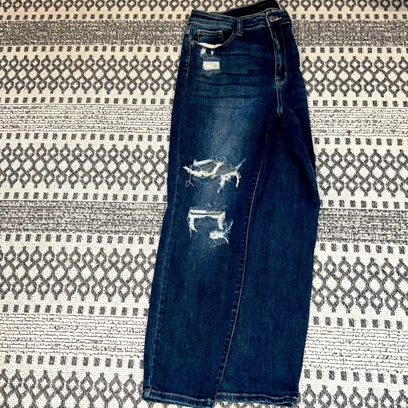 Judy Blue Women Boyfriend Fit Stretch Jeans Size 11/30 Distressed Rip - Picture 1 of 11